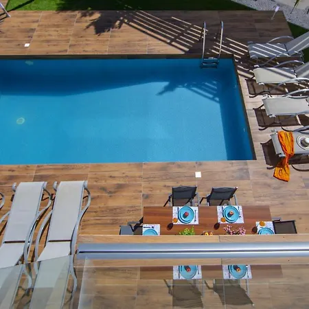 Tsokkos Luxury Villa Protarász
